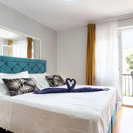 Apartmán Modern Deluxe Sara 2 *